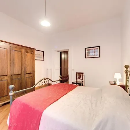 Nova Domizia 4* Róma