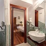 Gasthuis Nova Domizia 4*